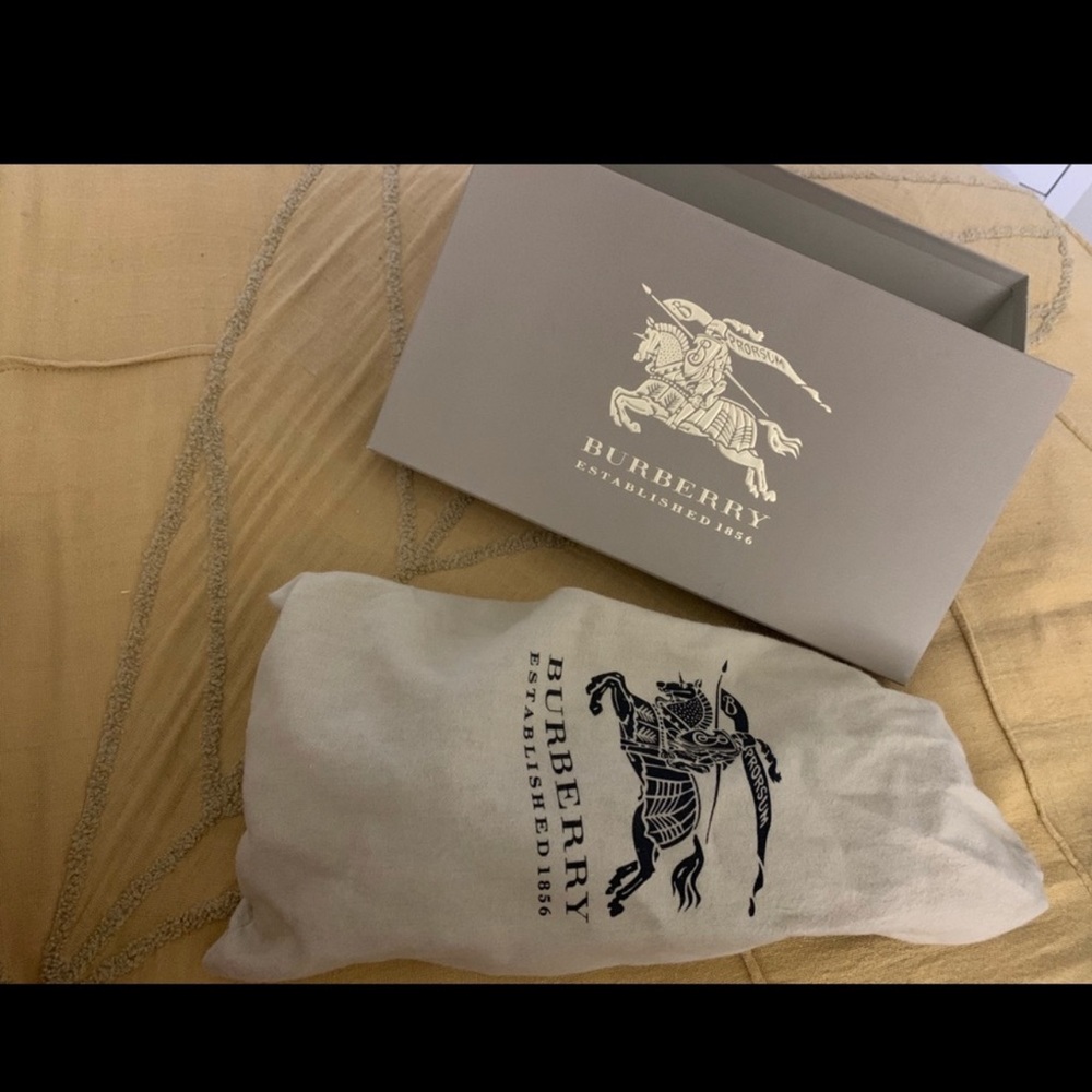 Burberry sandal size 7! In excellent condition..